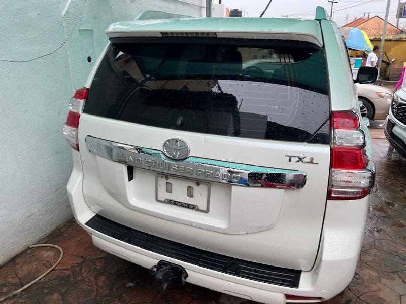 Thumbnail 7 of 2016 Toyota Land Cruiser Prado TXL